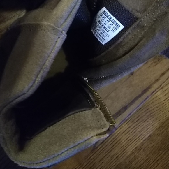 Yeezy 750 chocolate gum sneakers - Picture 7 of 7